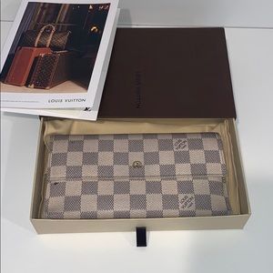 Louis Vuitton Damier Azul Wallet.